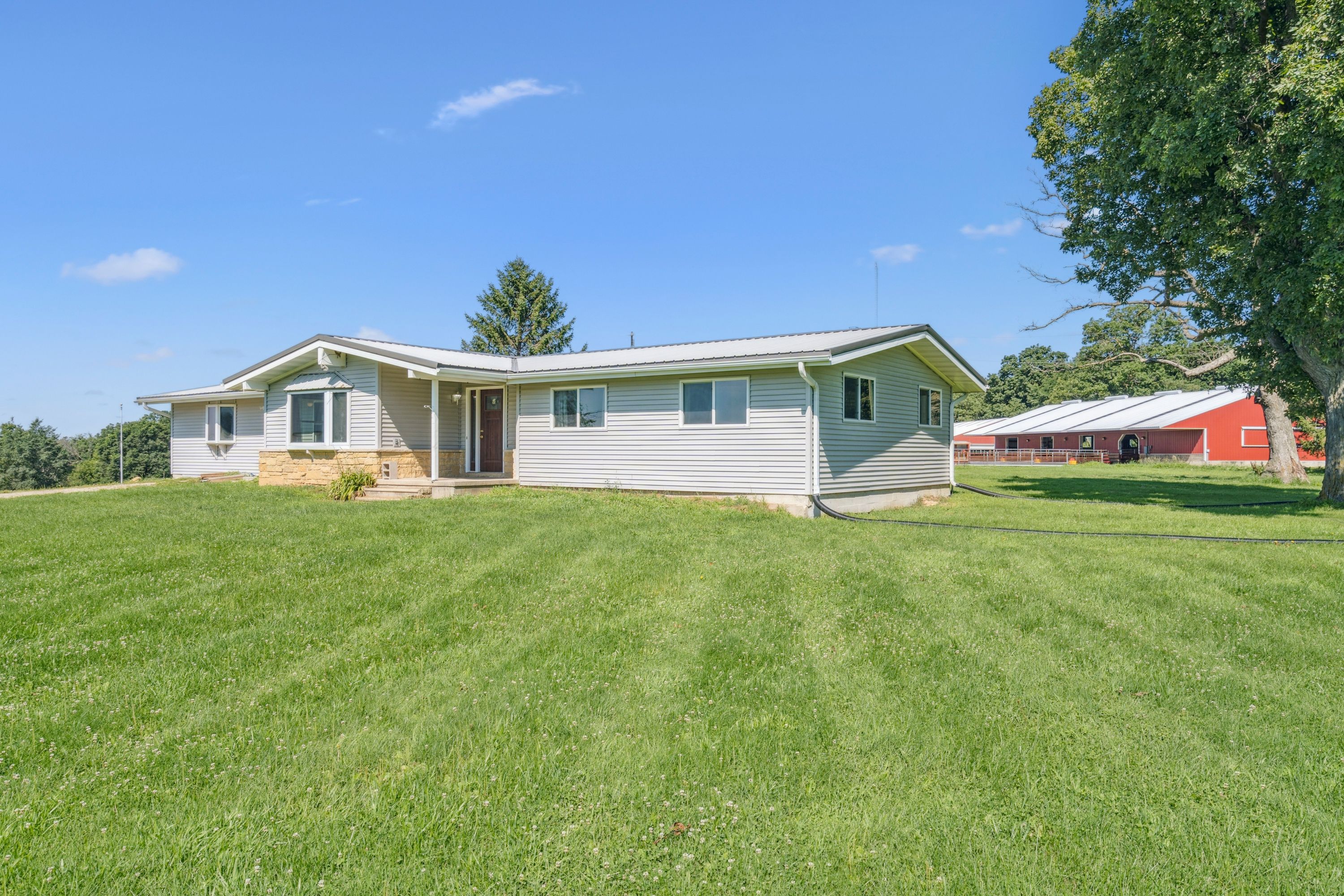 Listing Photo: 8707 & 8713 Riverside Road Farm (8)